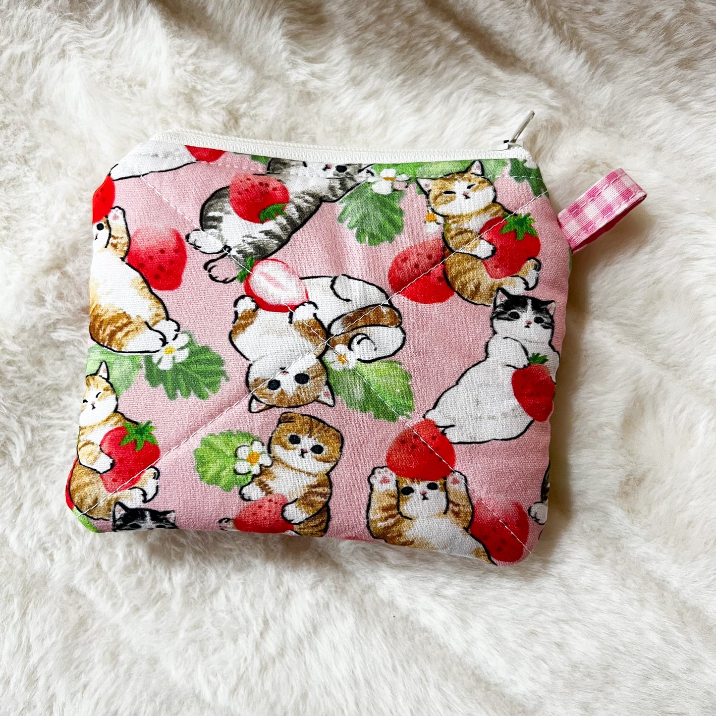 Small Quilted Zipper Pouch - Berry Kittens